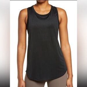 Spanx Go Lightly Muscle Tank in Black Size Large
